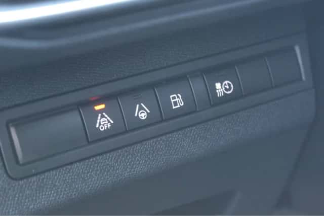 Peugeot 3008 (2022) thumbnail 21
