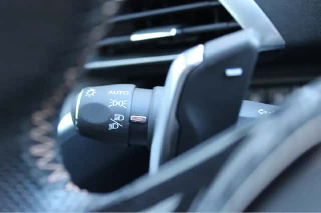 Peugeot 3008 (2022) thumbnail 23
