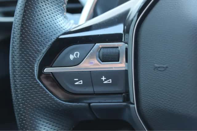 Peugeot 3008 (2022) thumbnail 24