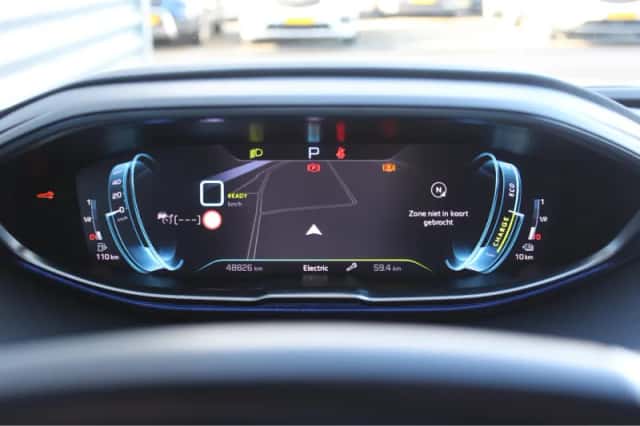 Peugeot 3008 (2022) thumbnail 25