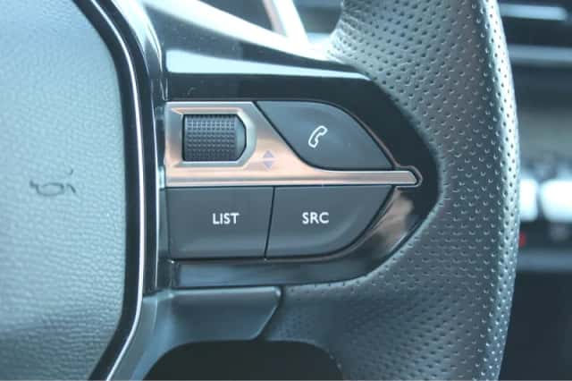 Peugeot 3008 (2022) thumbnail 26