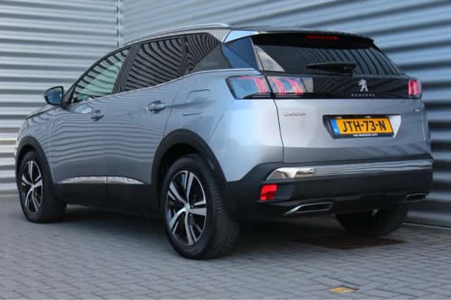Peugeot 3008 (2022) thumbnail 7