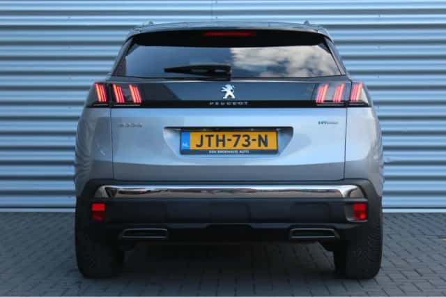 Peugeot 3008 (2022) thumbnail 8