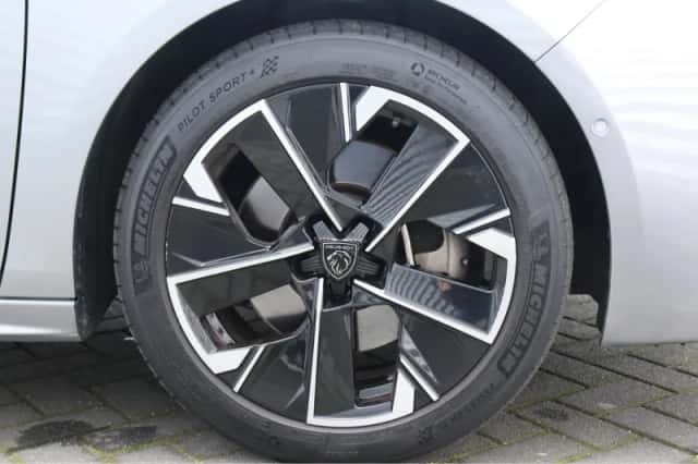 Peugeot 508 (2023) thumbnail 16