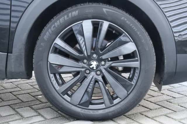 Peugeot 5008 (2024) thumbnail 12