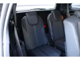 Peugeot 5008 (2024) thumbnail 21