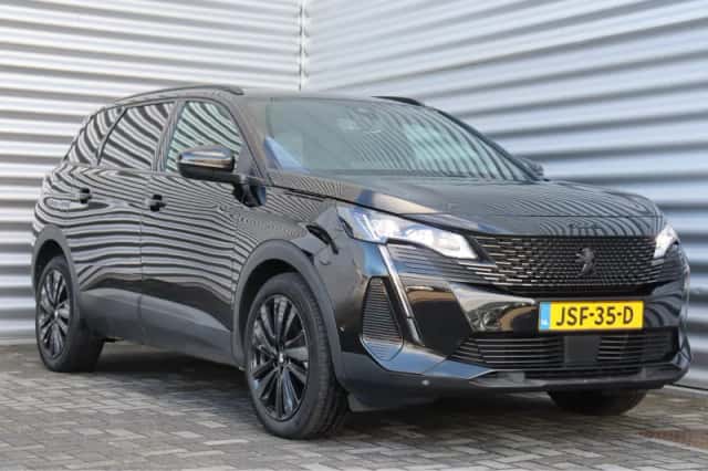 Peugeot 5008 (2024) thumbnail 4