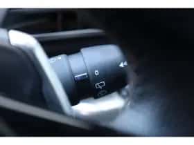Peugeot 5008 (2024) thumbnail 32