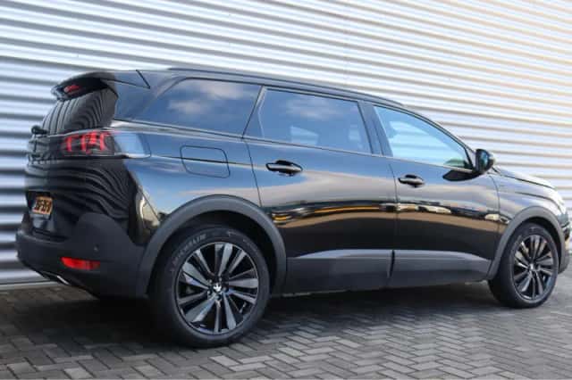 Peugeot 5008 (2024) thumbnail 7