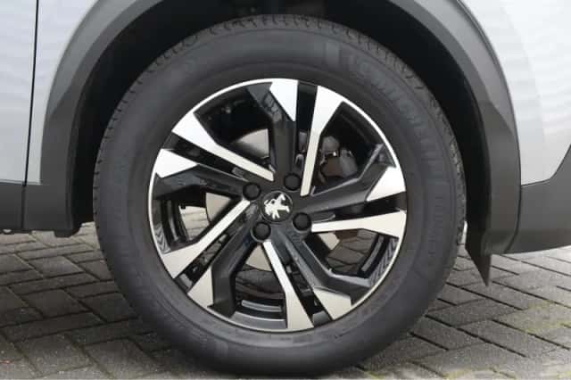 Peugeot 2008 (2020) thumbnail 13