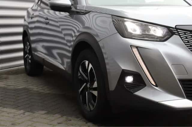 Peugeot 2008 (2020) thumbnail 14
