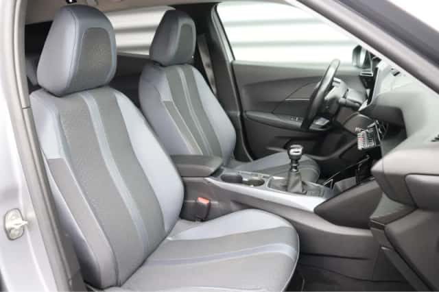 Peugeot 2008 (2020) thumbnail 17