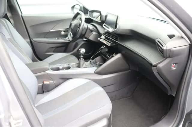 Peugeot 2008 (2020) thumbnail 18