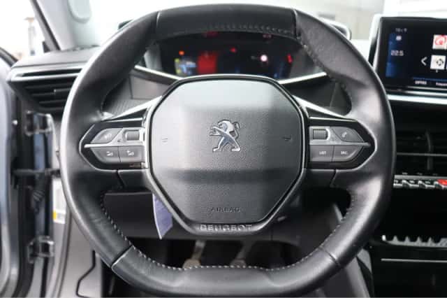Peugeot 2008 (2020) thumbnail 28