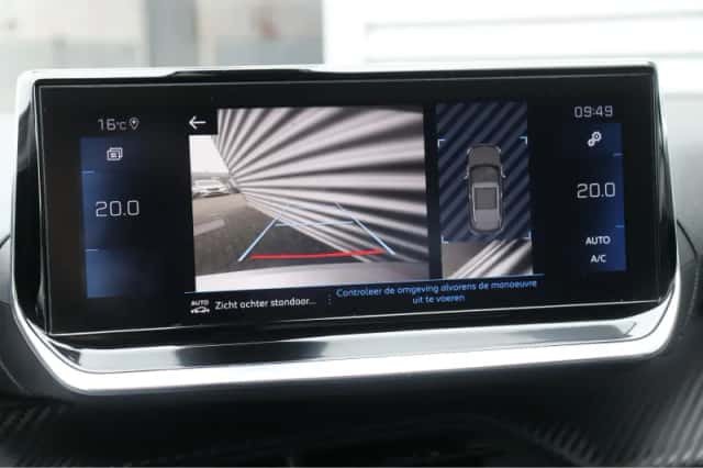 Peugeot 2008 (2020) thumbnail 32