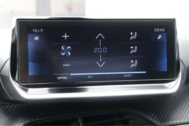 Peugeot 2008 (2020) thumbnail 35
