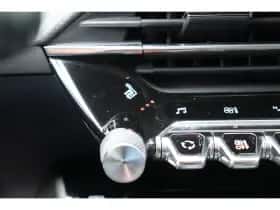 Peugeot 2008 (2020) thumbnail 36