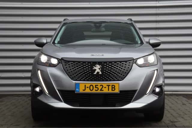 Peugeot 2008 (2020) thumbnail 5