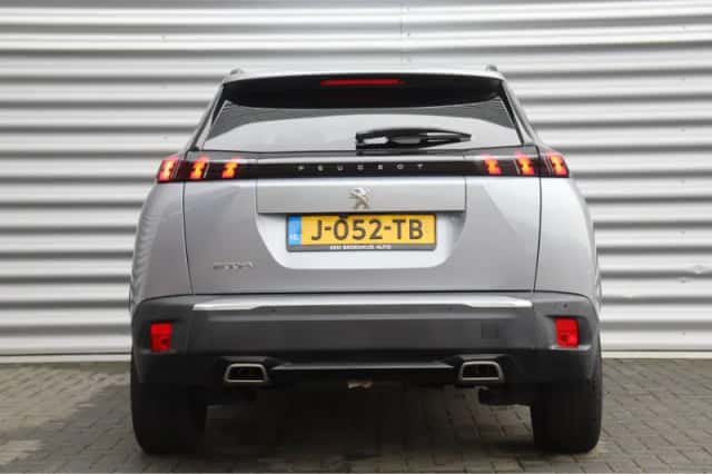 Peugeot 2008 (2020) thumbnail 8
