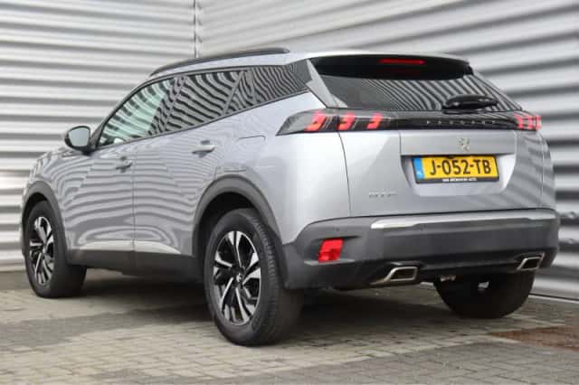 Peugeot 2008 (2020) thumbnail 9