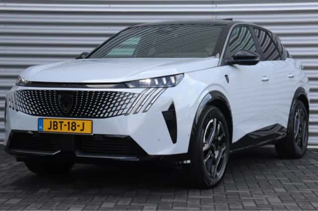 Peugeot e-3008 (2025) thumbnail 1