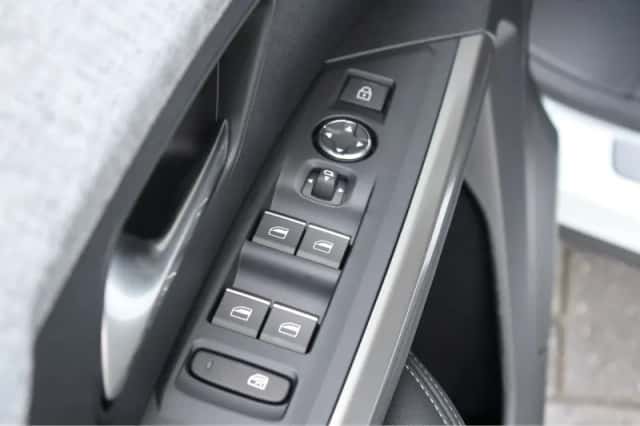 Peugeot e-3008 (2025) thumbnail 27