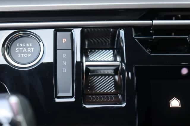 Peugeot e-3008 (2025) thumbnail 35