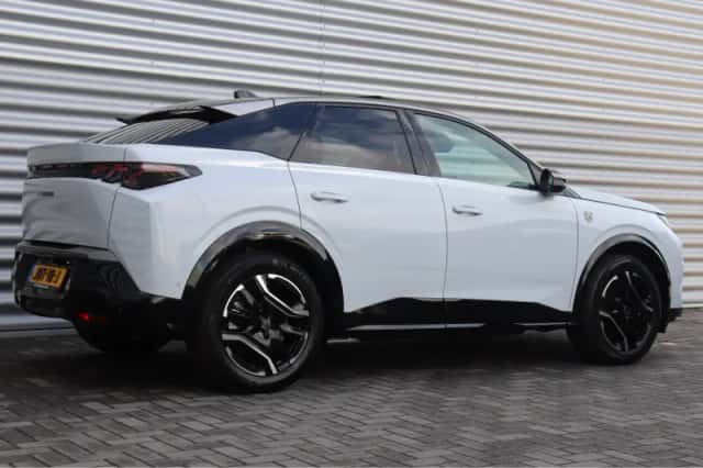 Peugeot e-3008 (2025) thumbnail 7