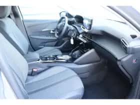 Peugeot 208 (2024) thumbnail 17
