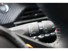 Peugeot e-208 (2022) thumbnail 25