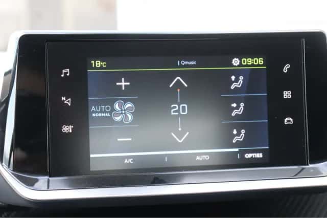 Peugeot e-208 (2022) thumbnail 30