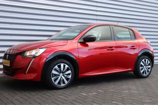 Peugeot e-208 (2022) thumbnail 6