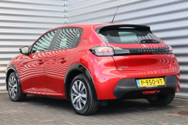 Peugeot e-208 (2022) thumbnail 7