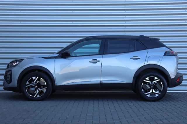 Peugeot 2008 (2024) thumbnail 2