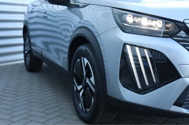 Peugeot 2008 (2024) thumbnail 18