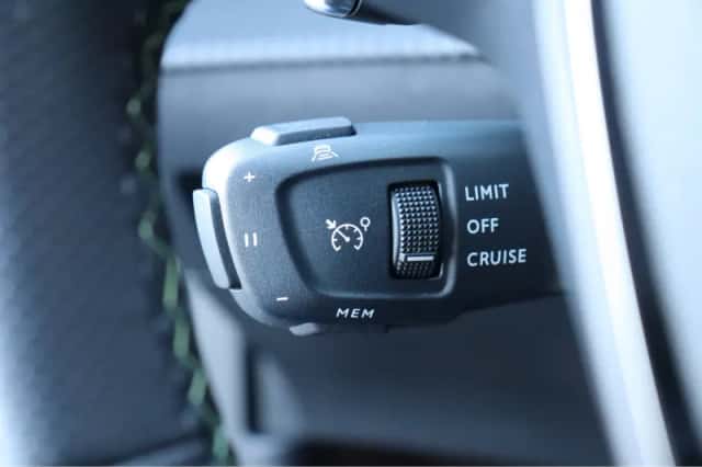 Peugeot 2008 (2024) thumbnail 26