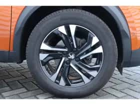 Peugeot 2008 (2020) thumbnail 12