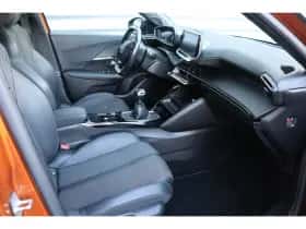 Peugeot 2008 (2020) thumbnail 22
