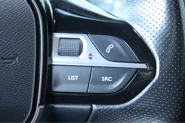 Peugeot 2008 (2020) thumbnail 29