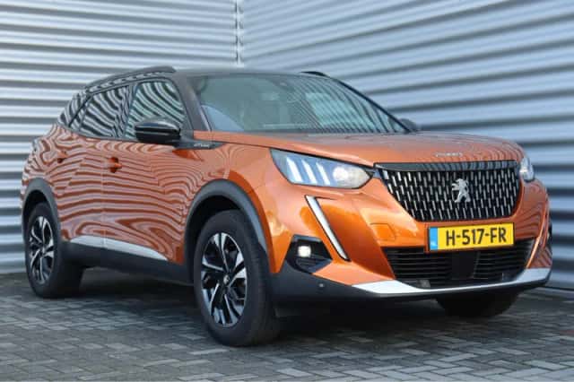 Peugeot 2008 (2020) thumbnail 4