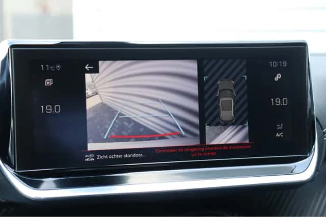Peugeot 2008 (2020) thumbnail 33