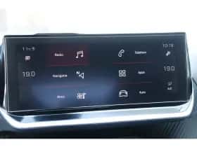 Peugeot 2008 (2020) thumbnail 36