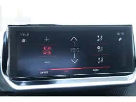 Peugeot 2008 (2020) thumbnail 37