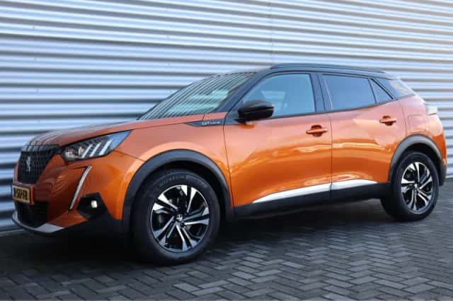 Peugeot 2008 (2020) thumbnail 6