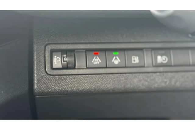 Peugeot 3008 (2024) thumbnail 21
