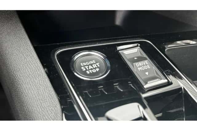 Peugeot 3008 (2024) thumbnail 28