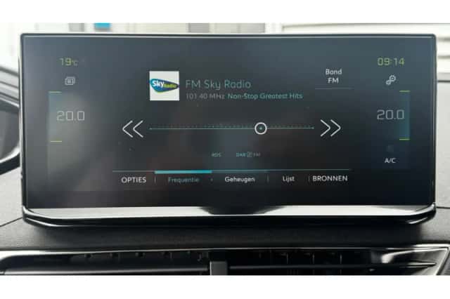 Peugeot 3008 (2024) thumbnail 30