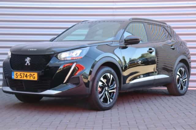 Peugeot e-2008 (2023) thumbnail 1