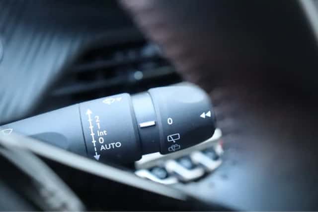 Peugeot e-2008 (2023) thumbnail 27