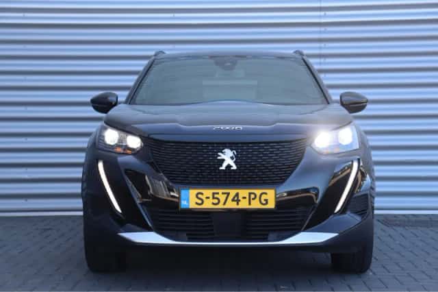 Peugeot e-2008 (2023) thumbnail 5